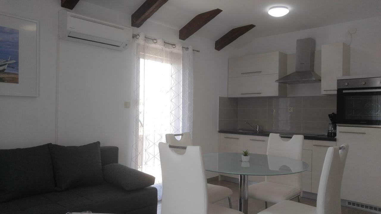 Apartmani Roberta Jurdani Экстерьер фото