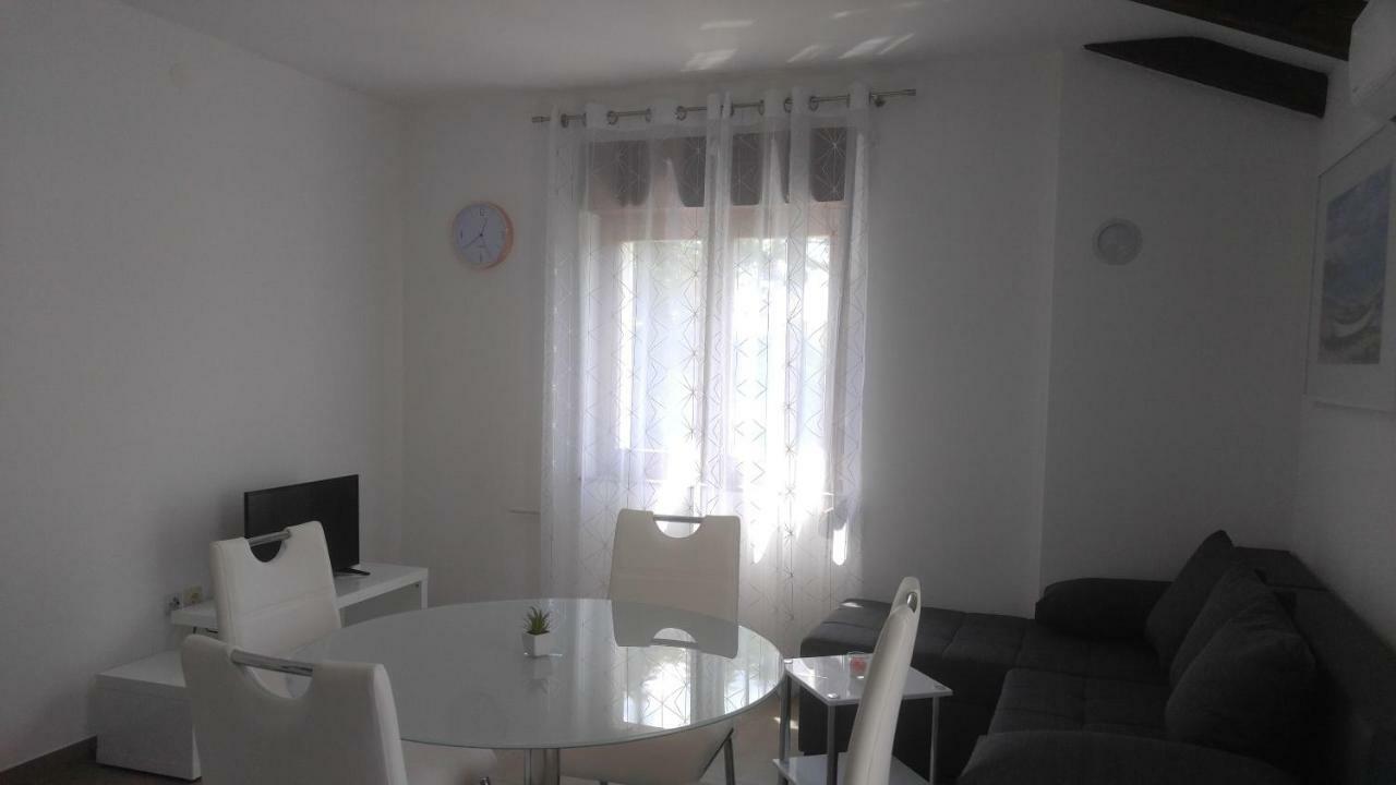 Apartmani Roberta Jurdani Экстерьер фото