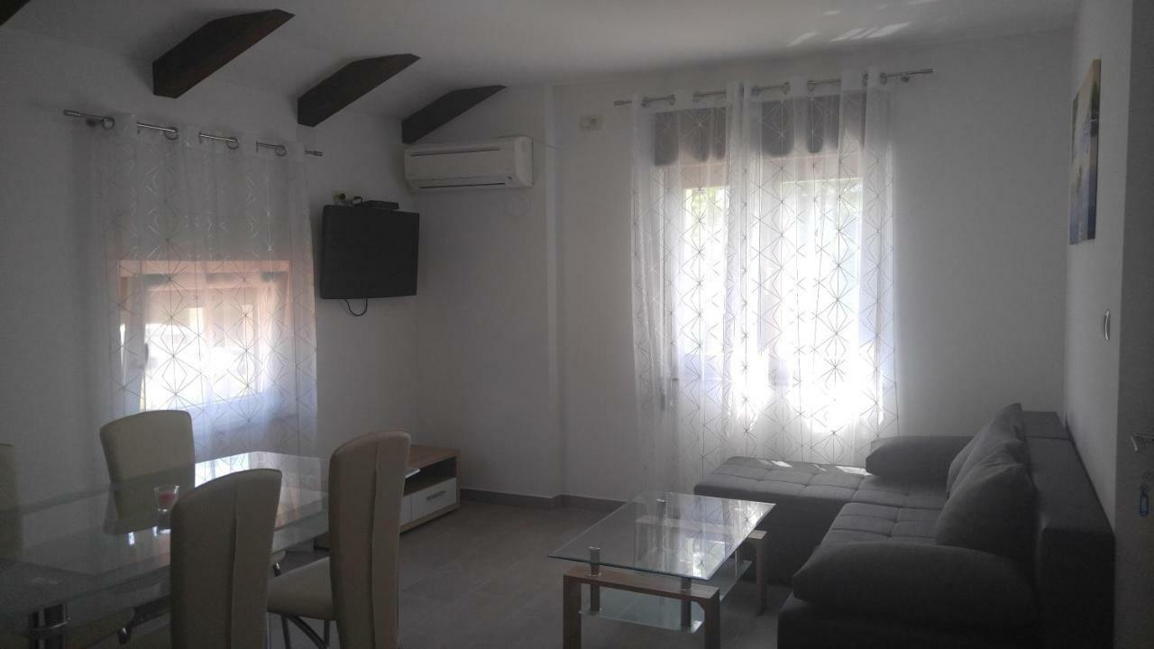 Apartmani Roberta Jurdani Экстерьер фото